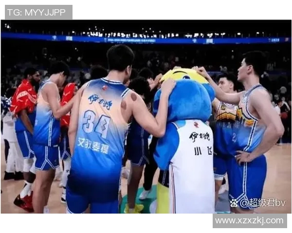 快船与勇士激战在即12月24日篮球盛宴不容错过